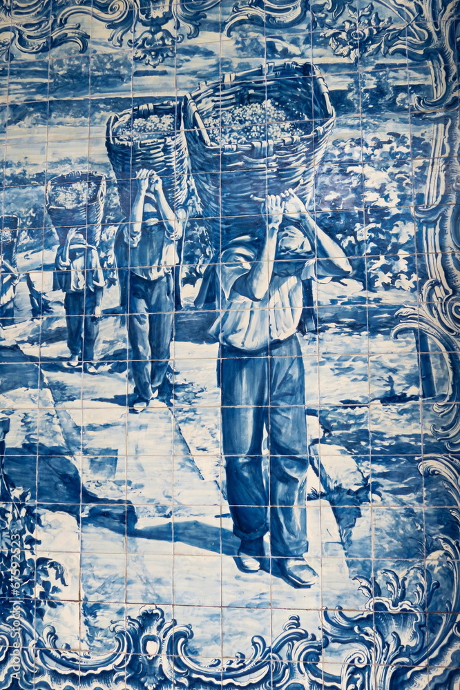 Est du Portugal - Azulejo dans une gare - obrazy, fototapety, plakaty 