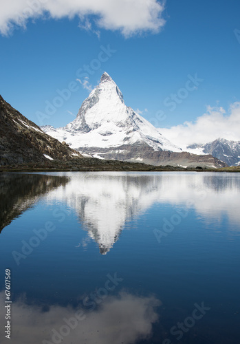 Reflection of Matterhorn © benjaa