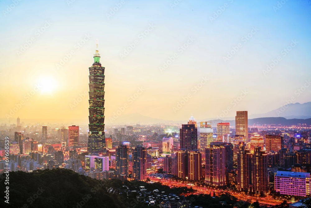 Fototapeta premium Taipei, Tajwan wieczorem panoramę.