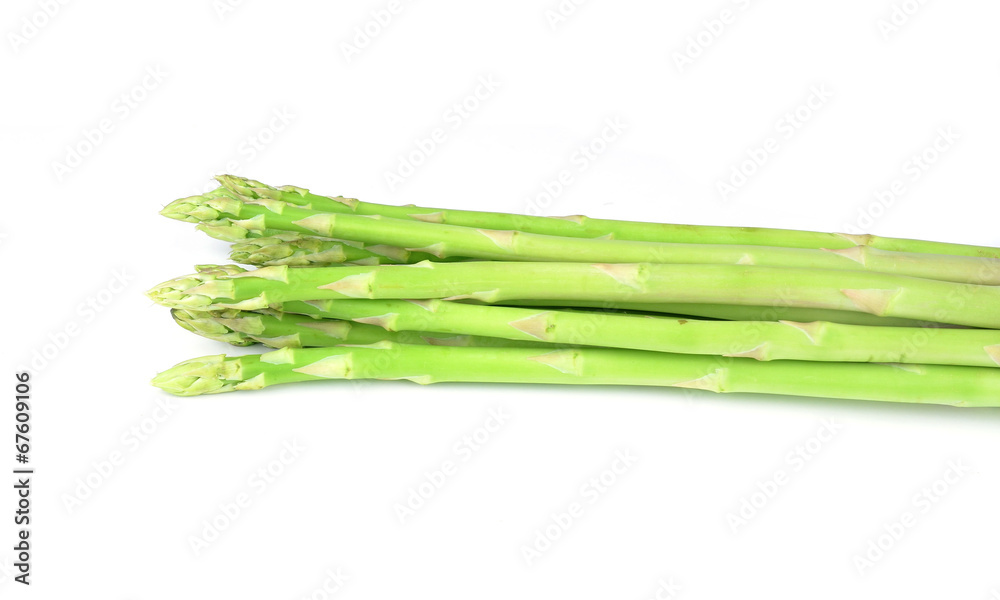 Fototapeta premium asparagus isolated on a white background
