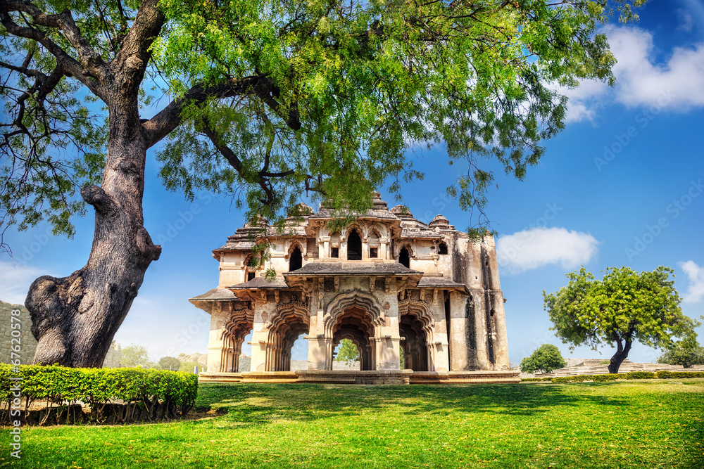 Fototapeta premium Lotus Mahal in Hampi
