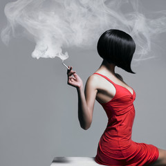 Fototapete Frauen Elegante Dame mit Zigarette Vintage  © Egor Mayer