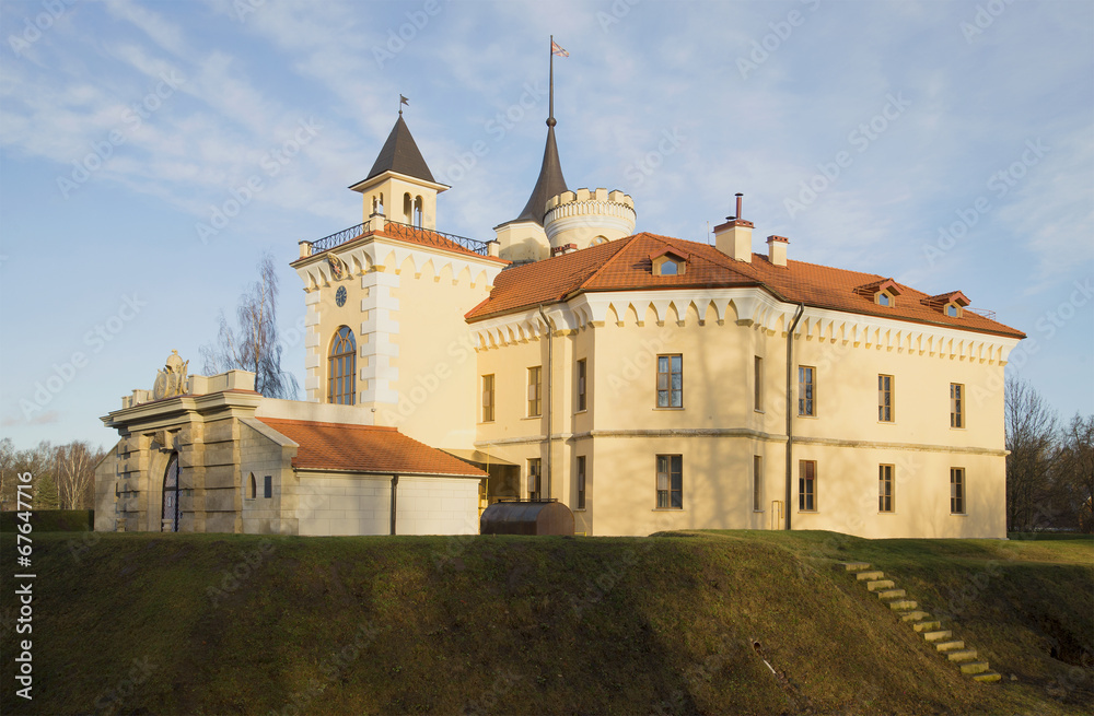 Замок Бип (Мариенталь) поздней осенью. Павловск