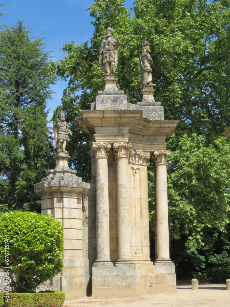Portugal - Lamego - Statues parc du sanctuaire