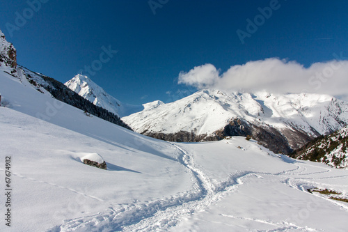 Pyrénées - Pic du midi - Traces de pas