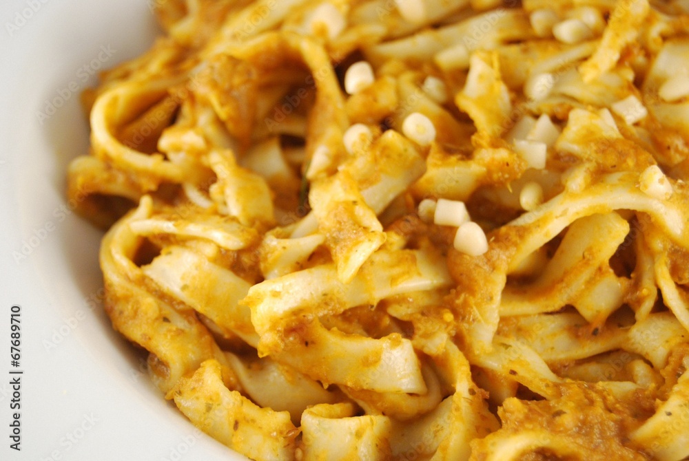 Bandnudeln mit Sofrito