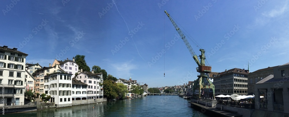 Zürich mit Hafenkran