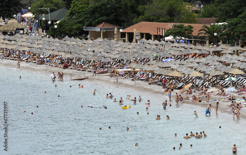 Tourists enjoys sea vacation