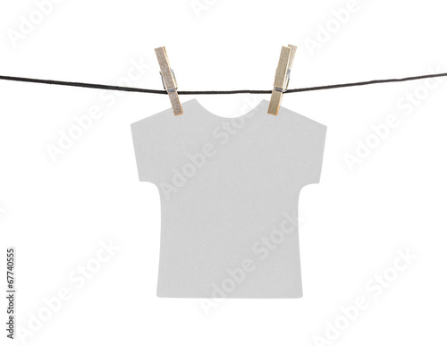 Flat gray T-shirt sticky note hanged, isolated