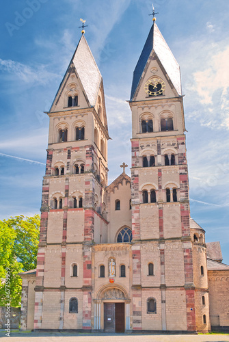 Die romanische Basilika St. Kastor in Koblenz am Rhein photo