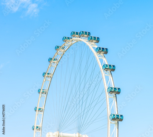 Singapore flyer