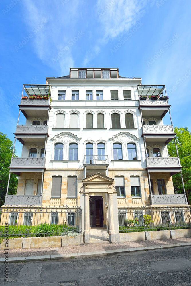 Obraz premium Wohnhaus