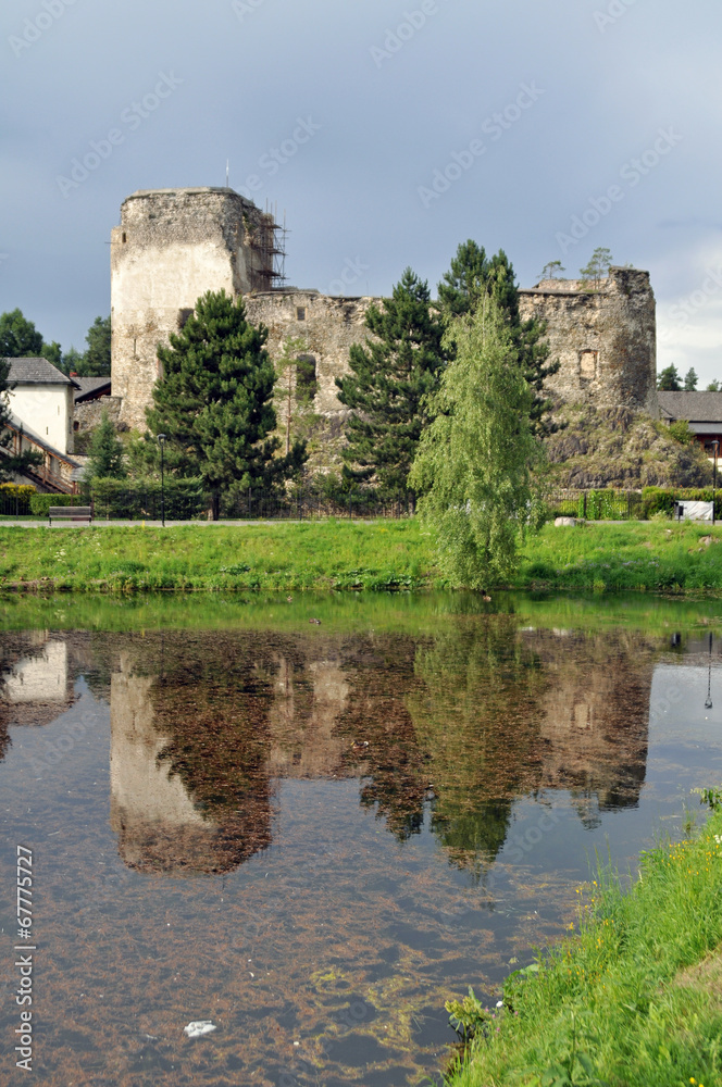 Liptowski Gródek ruiny zamku na Słowacji