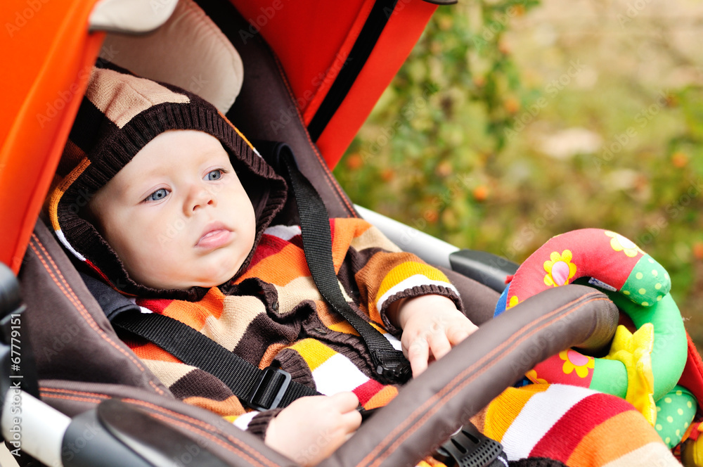 Naklejka premium baby in the stroller