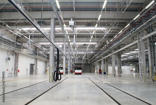 New depot hall for buses nearly empty