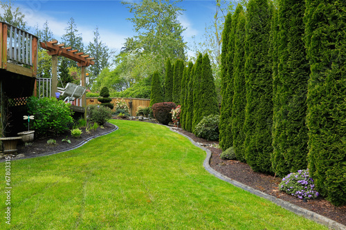 Фотография Beatiful backyard landscape