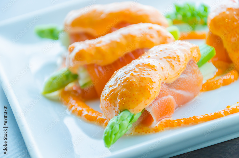 Salmon roll Salmon roll