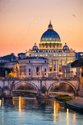 Canvas Print Night view of the Basilica St Peter in Rome, Italy