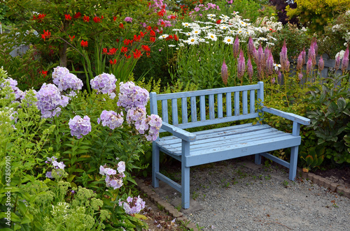 Fototapeta Naklejka Na Ścianę i Meble -  Blue wooden garden bench