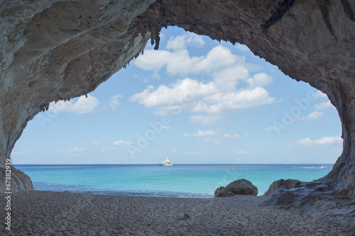 Grotte, Yacht, Sardinien