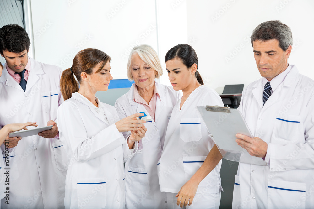 Fototapeta premium Medical Team Working