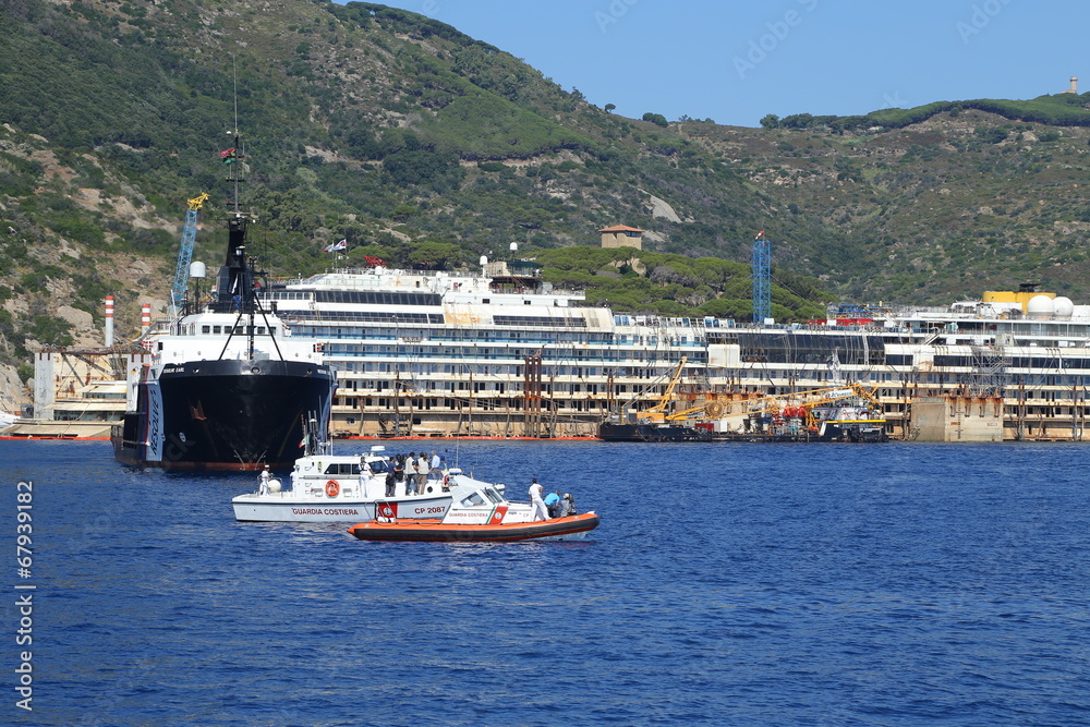 Front view of the wreck of Costa Concordia