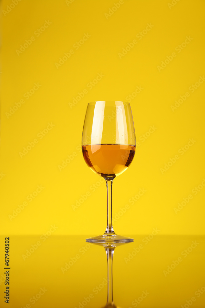 Glass of white wine Glass of white wine