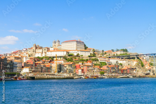 hill with old town of Porto, Portugal © neirfy