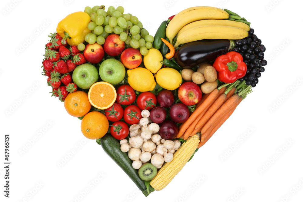 Obst und Gemüse als Herz Thema Liebe und gesunde Ernährung Stock-Foto |  Adobe Stock