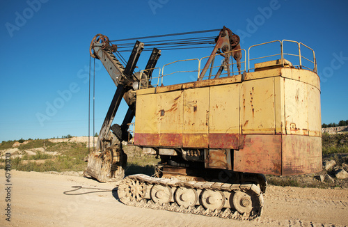heavy excavator