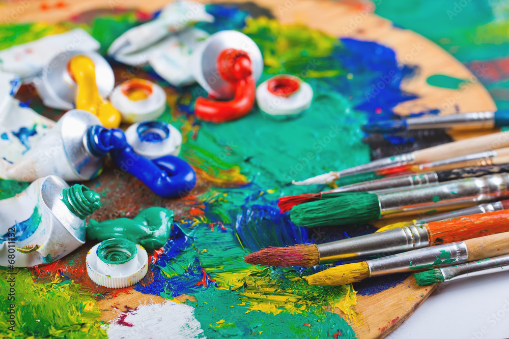 Obraz premium Paints and brushes