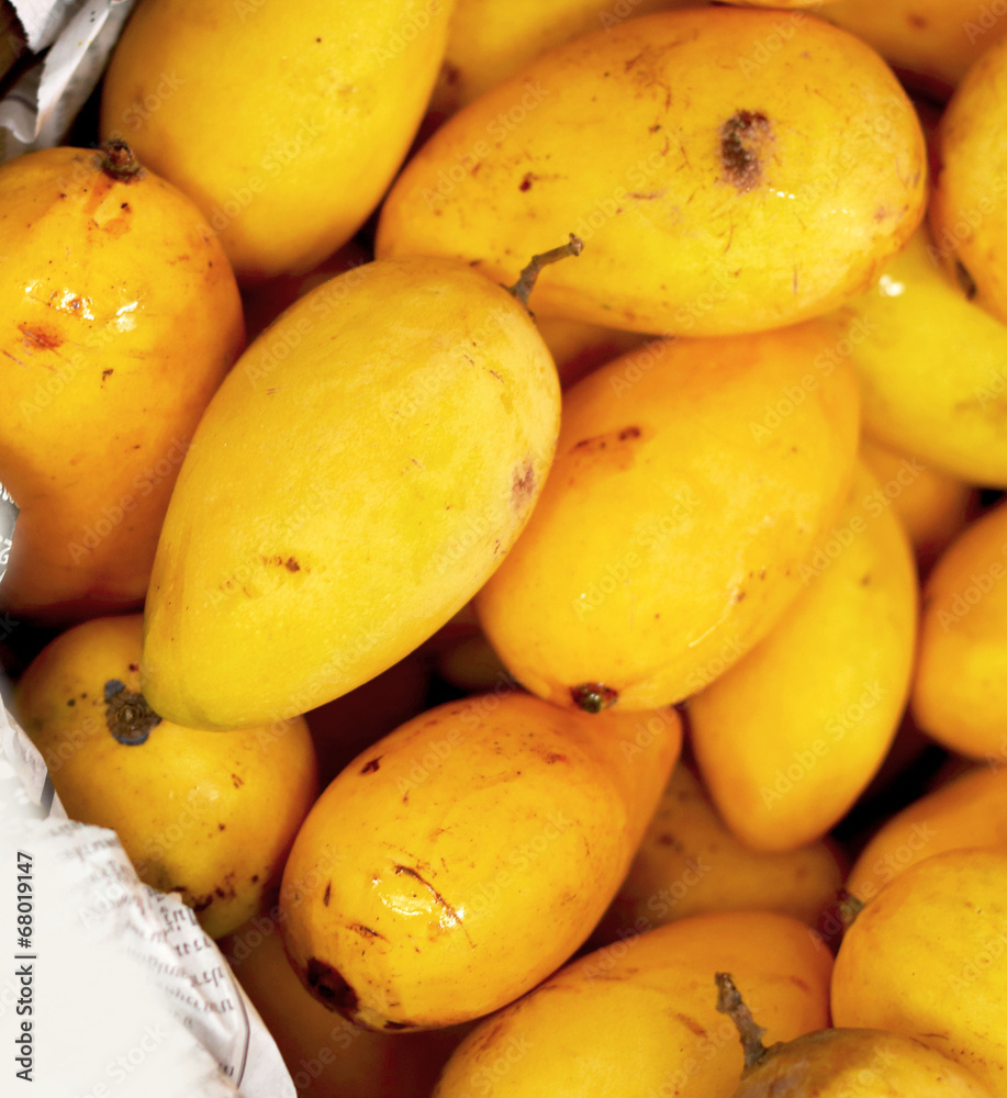 Ripe mango in the market