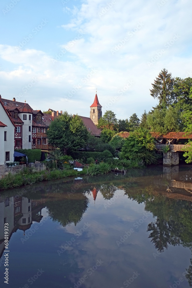Fototapeta premium Sankt-Leonhards-Kirche in Lauf