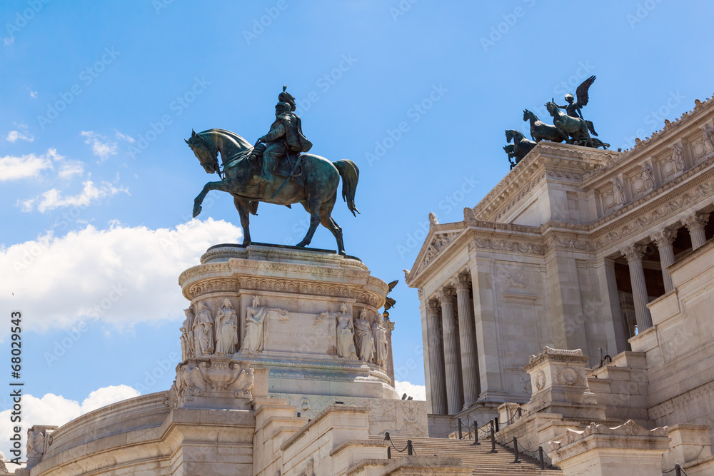 Fototapeta premium Reiterstatue vor dem Vittoriano in Rom