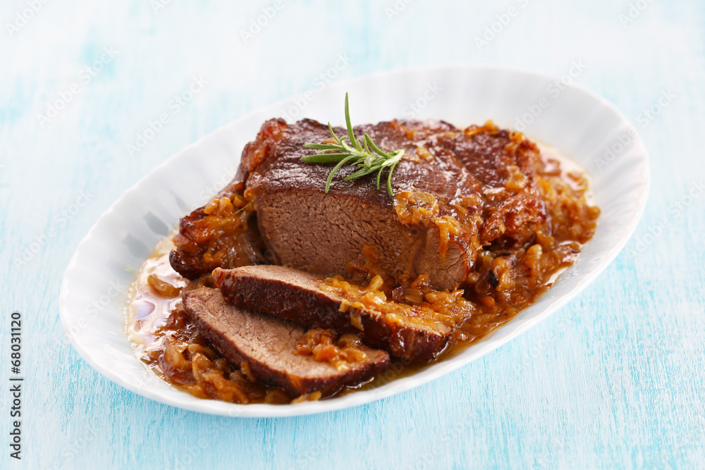 Zwiebelrostbraten Zwiebelrostbraten