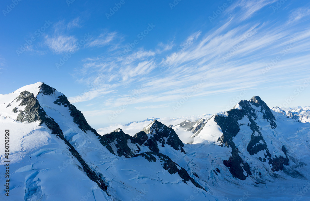 Obraz premium Snowy mountains
