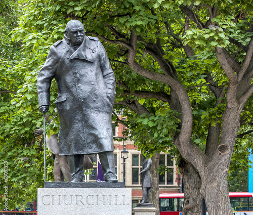 London Churchill Statue