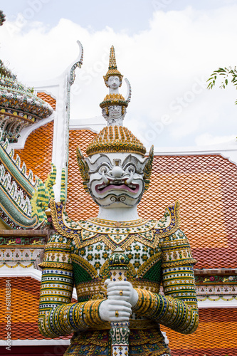 Measure giant in Arun temple of Bangkok, Thailand