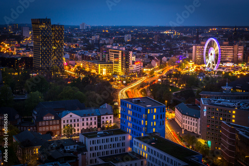 Hamburg bei Nacht von oben
