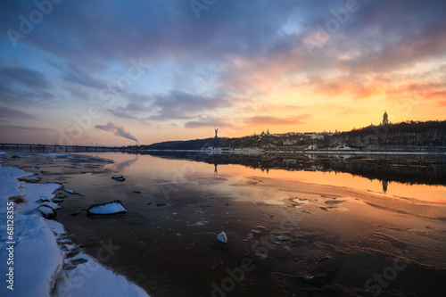 Winter landscape, dawn over the river © Dmytro Kosmenko