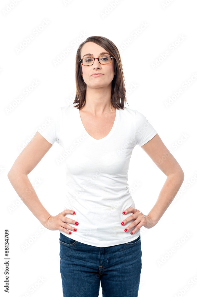 Obraz premium Trendy middle aged woman in casuals