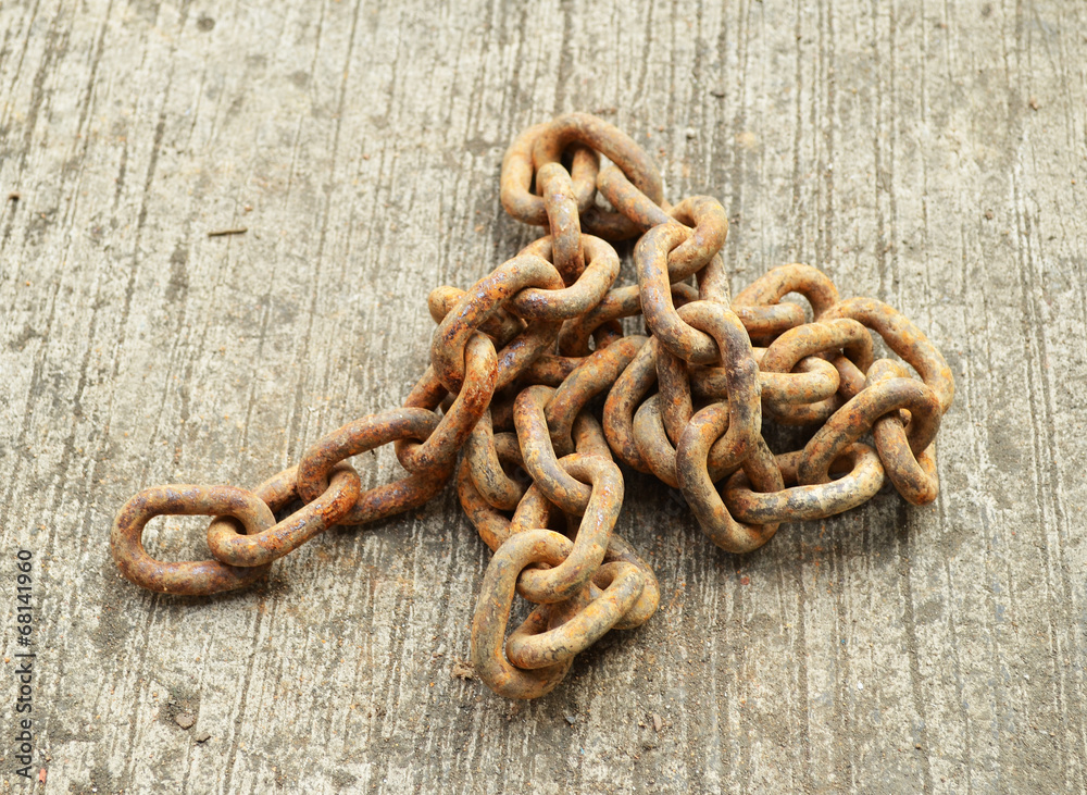 Rusty metal chains Rusty metal chains