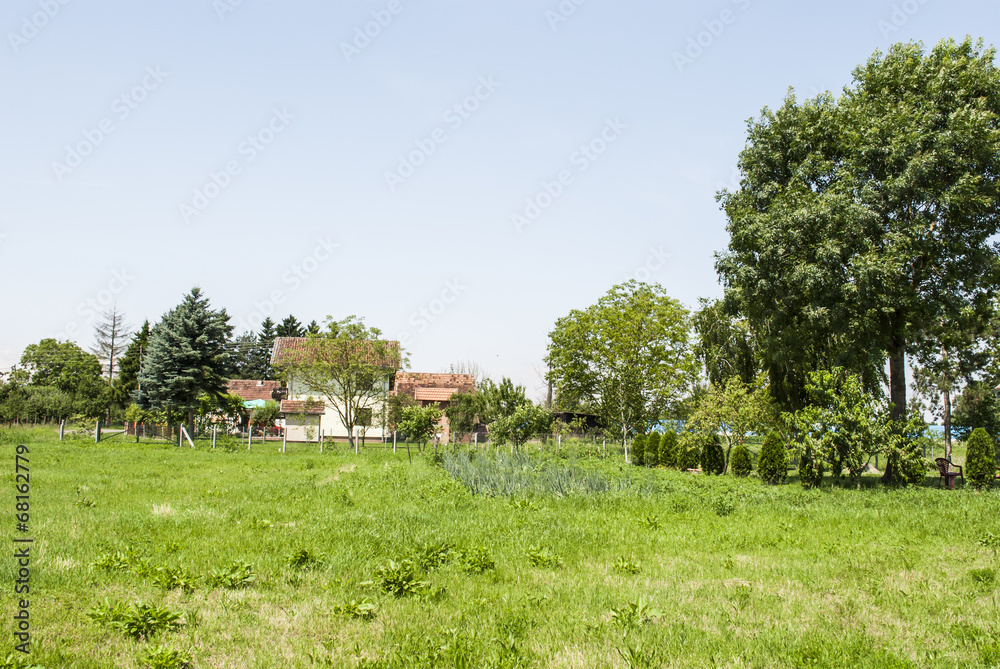 Obraz premium Small farmhouse