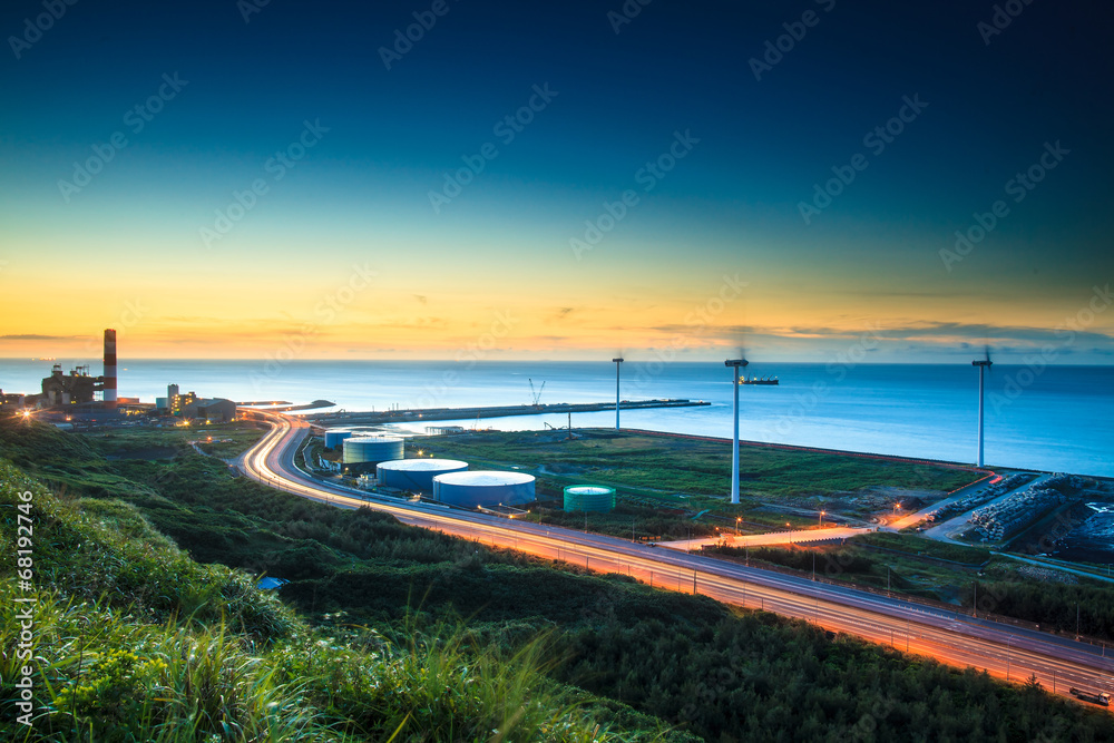 Fototapeta premium The seaside with beautiful raod