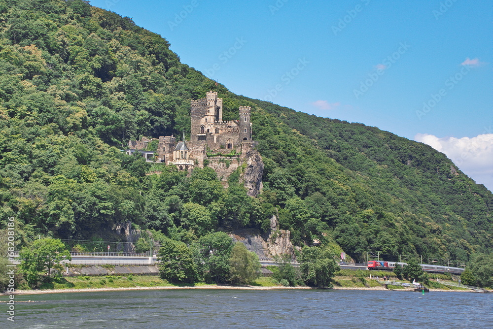 Mittelrhein, Burg Rheinstein bei Trechtingshausen, Zug