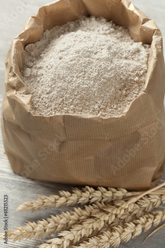 Dried wheat and wheat flour