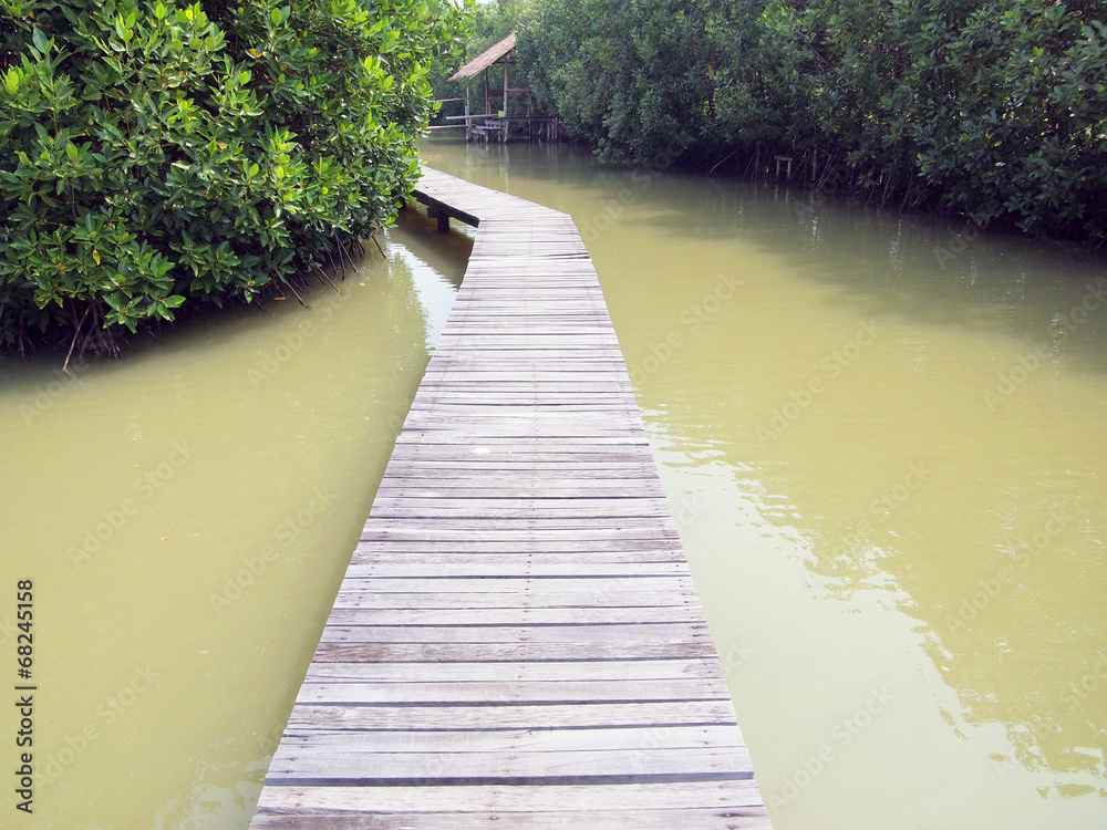 Obraz premium Old Wooden Bridge