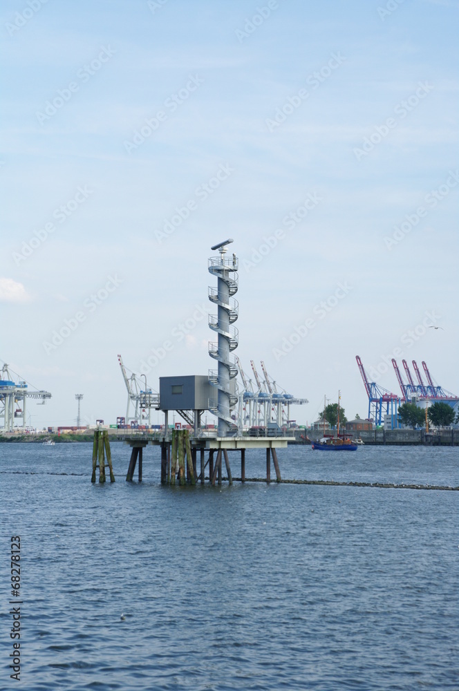 Radarstation im Hamburger Hafen