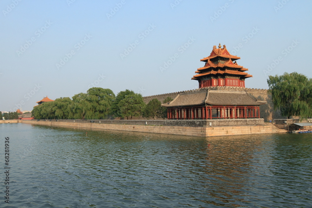 Obraz premium Forbidden city Jiaolou tower and river in Beijing, China