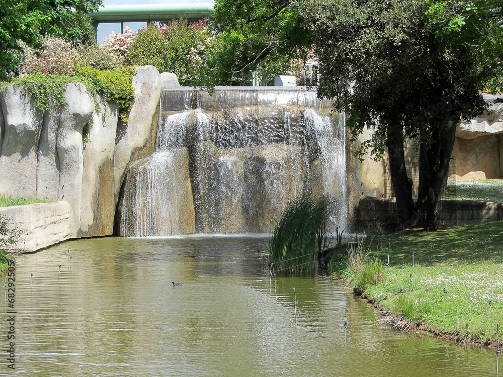 Naklejka premium cascade